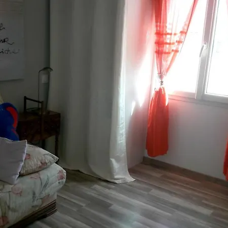 House With 2 Bedrooms In With Enclosed Garden And Wifi Semesterbostad