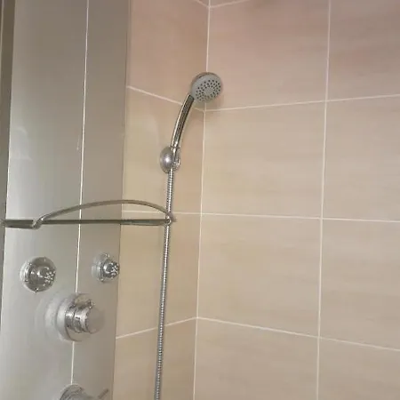 House With 2 Bedrooms In With Enclosed Garden And Wifi * Saujon