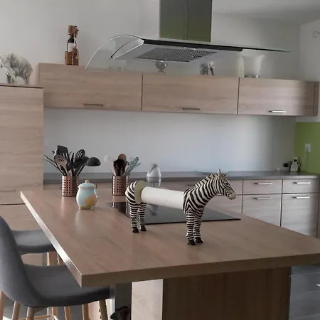 Semesterbostad House With 2 Bedrooms In With Enclosed Garden And Wifi *